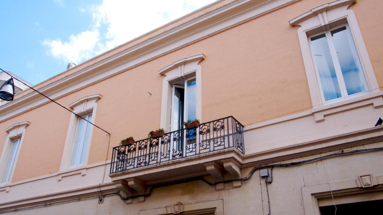 Casa Di Lo Suites Lecce Buitenkant foto